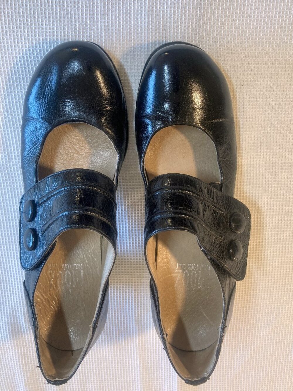 Miz Mooz Black Leather Mary Jane Flats Double Button Comfort Shoes, sz 9